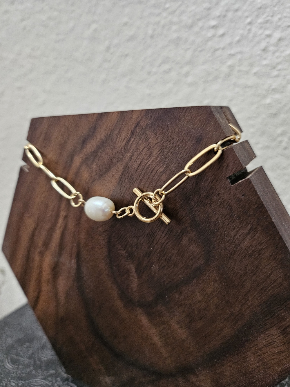 Cultured Fresh Water Pearl Bracelet - Picture 3 of 5
